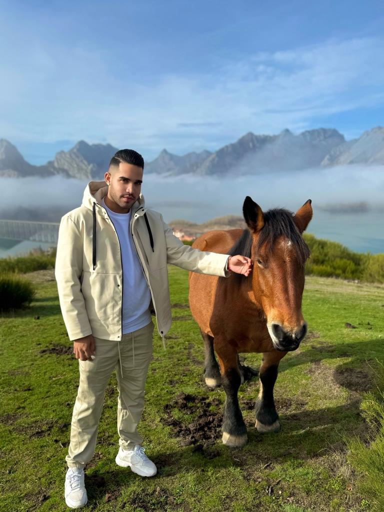 641918611: Chico busca chica en Madrid