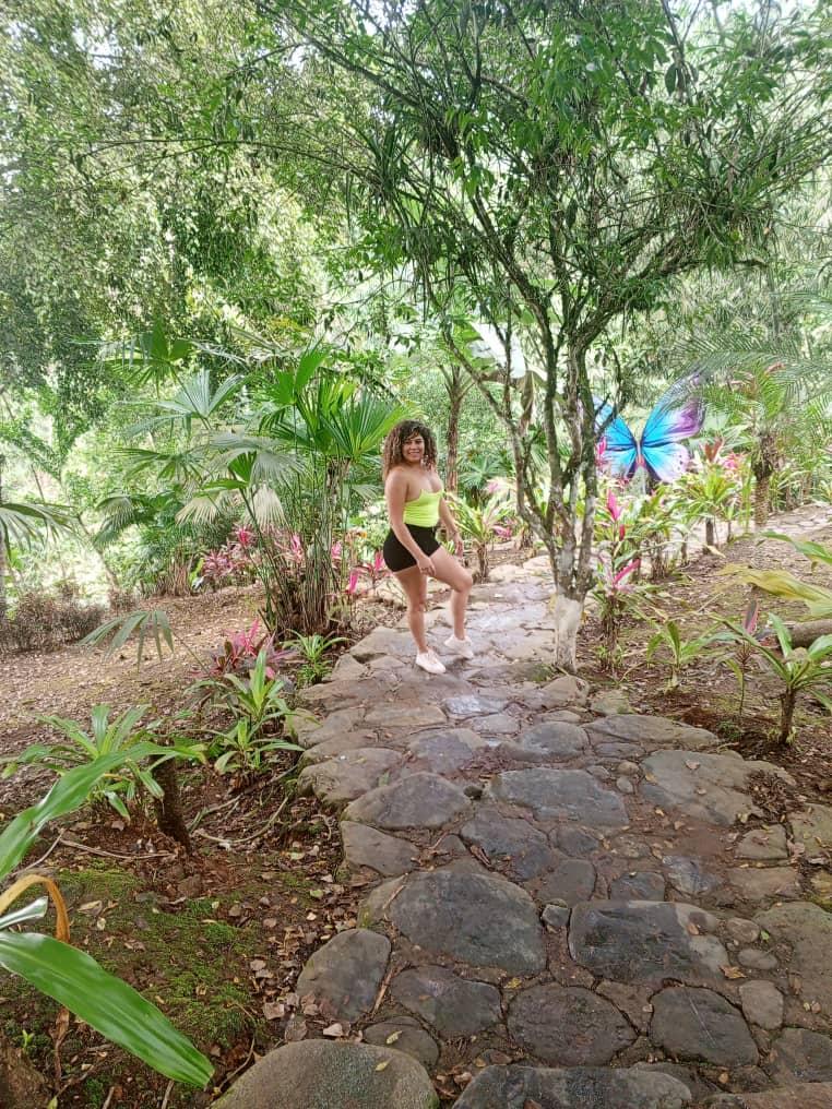 Chica busca chico en Granada: 