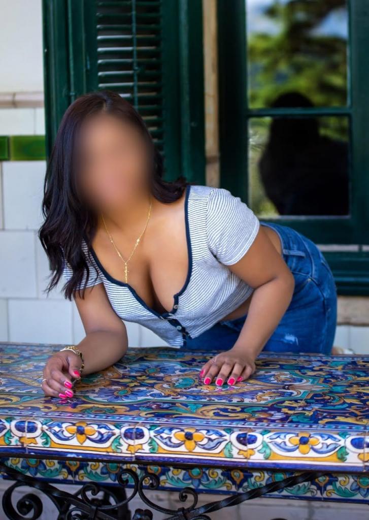 Chica busca chico en Barcelona: 