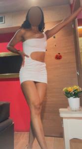 611024229: Chica busca chico en Madrid