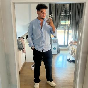 605227519: Chico busca chica en Barcelona