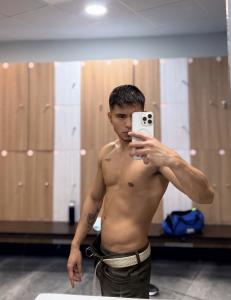 613708217: Chico busca chica en Madrid