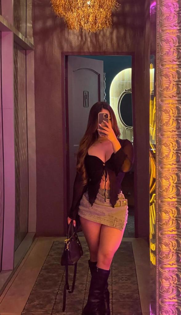 Chica busca chico en Almería: 