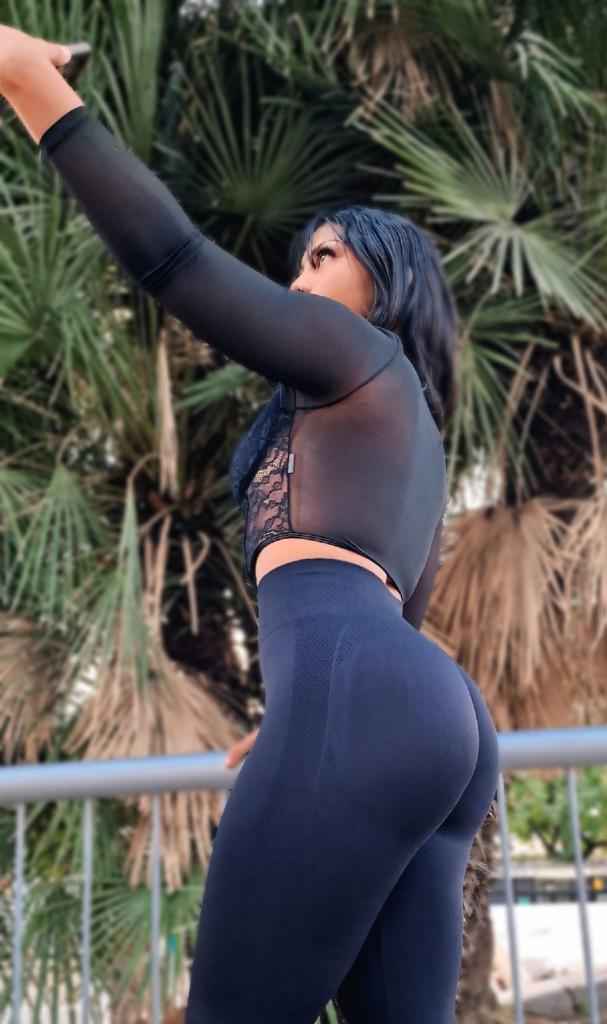 Chica busca chico en Sevilla: 