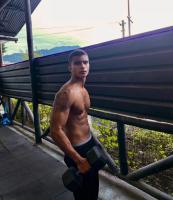 687328433: Chico busca chica en Madrid