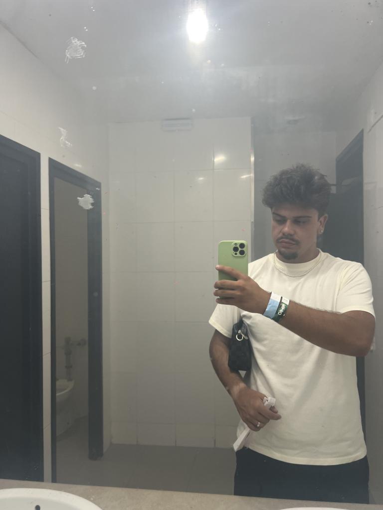 Chico busca chica en Barcelona: 