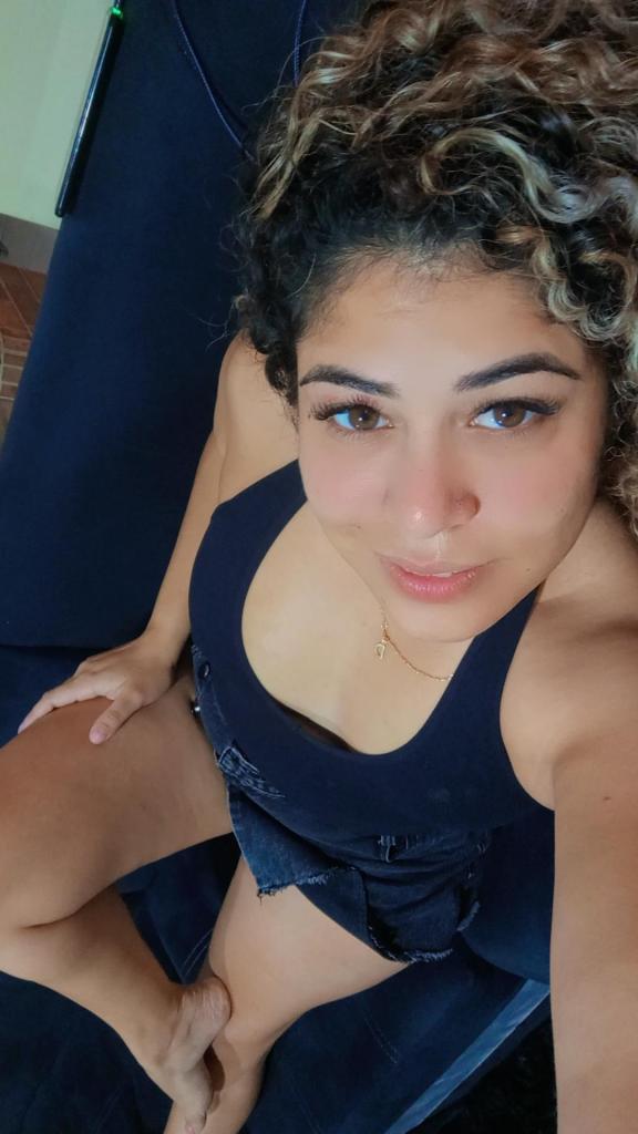 Chica busca chico en Granada: 