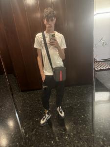 Chico busca chica en Barcelona: 