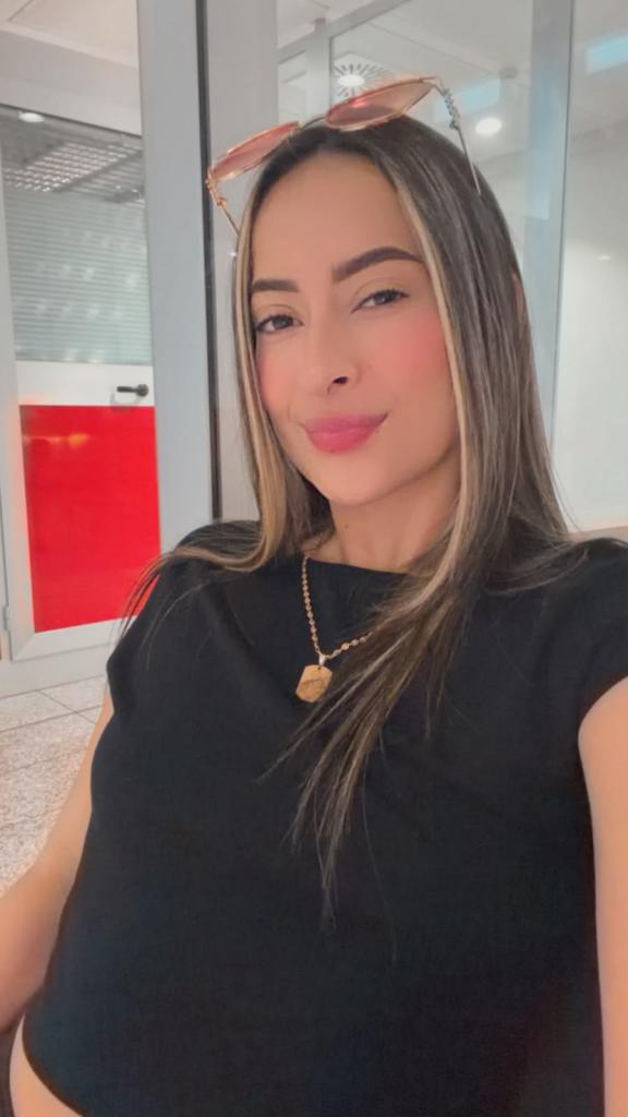 Chica busca chico en Málaga: Chica busca chico