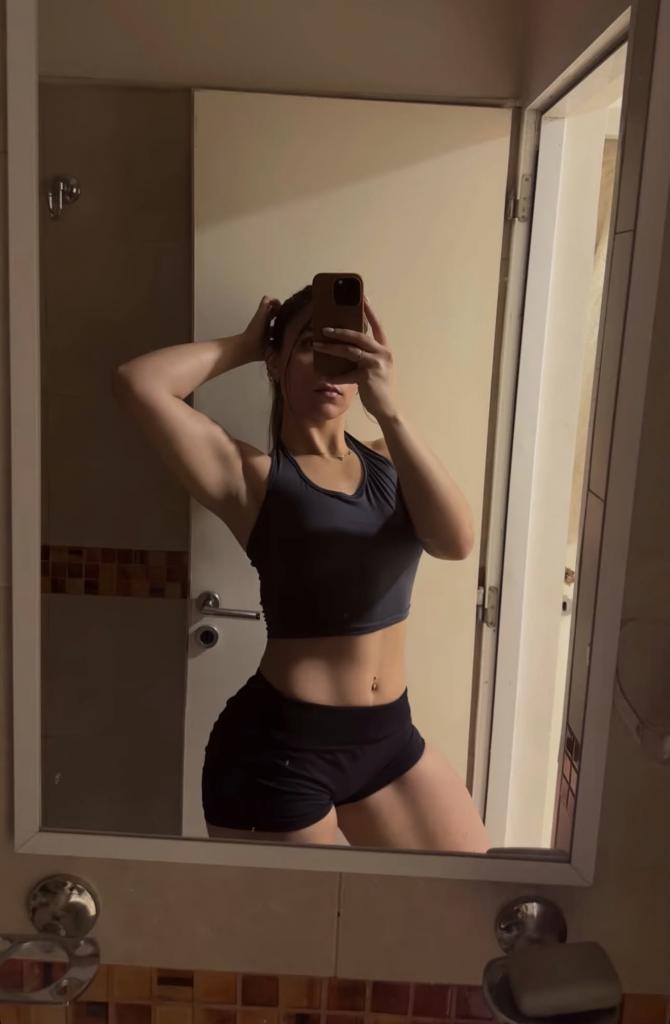627842255: Chica busca chico en Barcelona