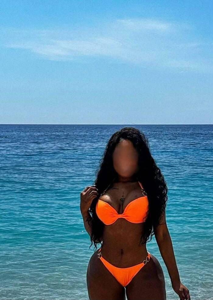 Chica busca chico en Granada: 