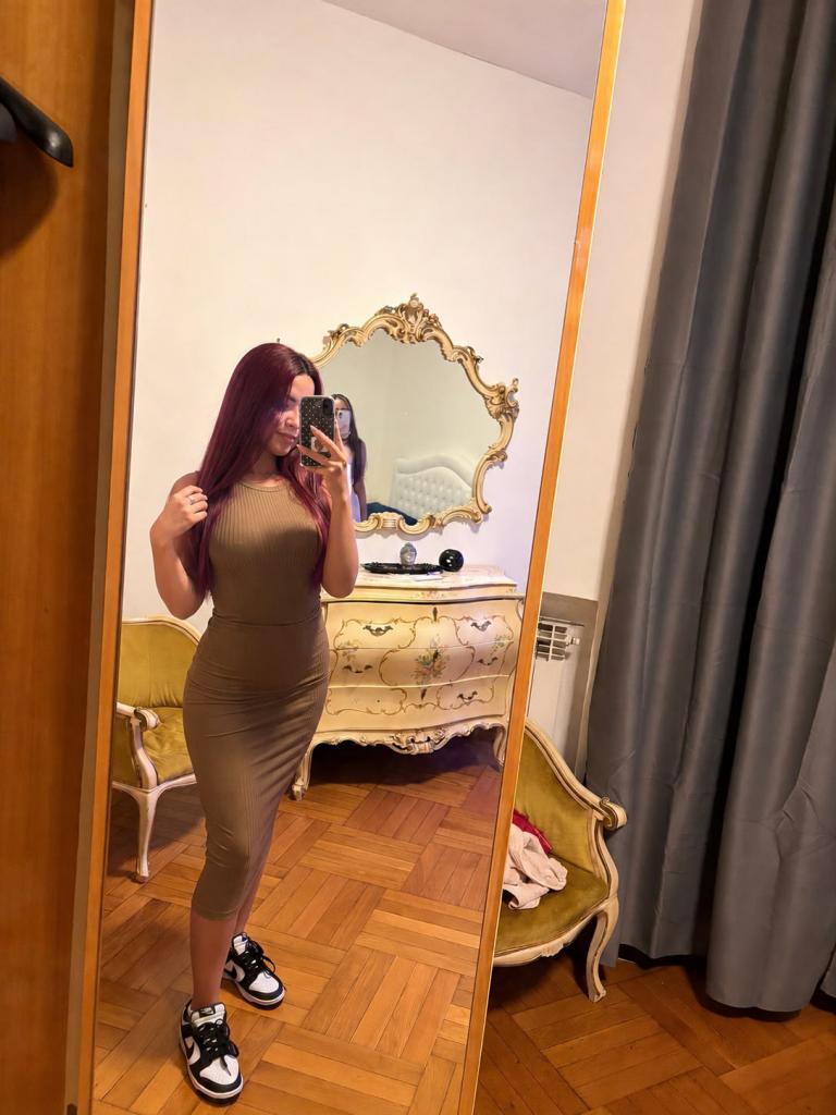 Chica busca chico en Málaga: Chica busca chico