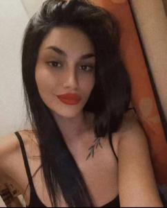 743079377: Chica busca chico en Castellón