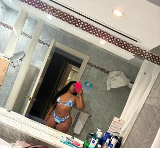 610768839: Chica busca chico en Sevilla