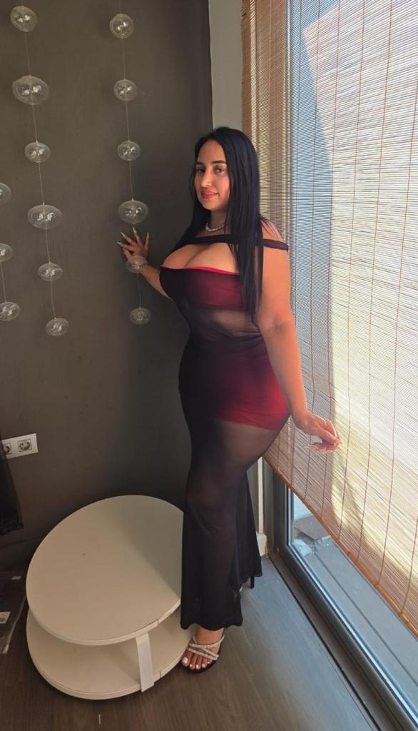 600764574: Chica busca chico en Barcelona