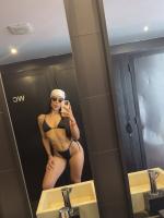 678468260: Chica busca chico en Sevilla