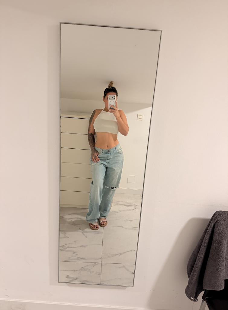 600906369: Chica busca chico en Álava