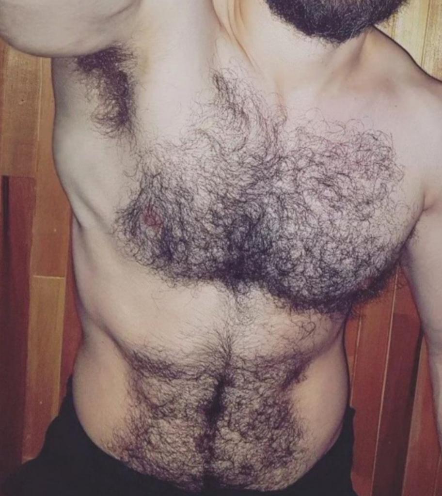 Chico busca chica en Sevilla: 