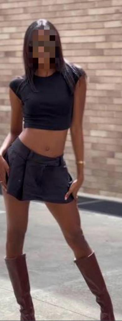 691826843: Chica busca chico en Valencia