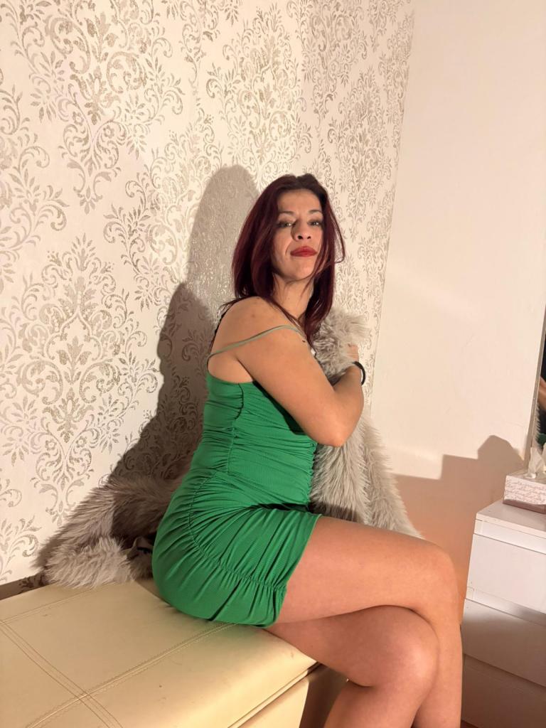 Chica busca chico en Sevilla: 