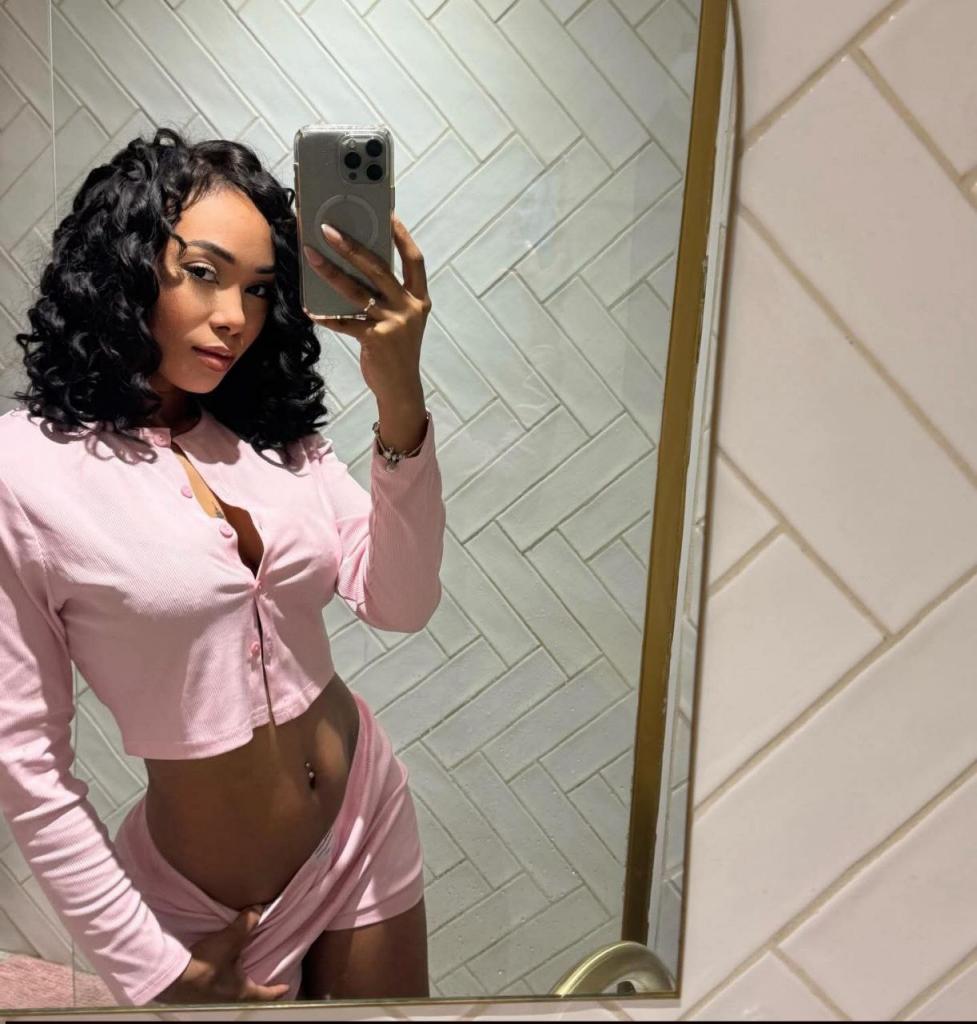 Chica busca chico en Granada: 