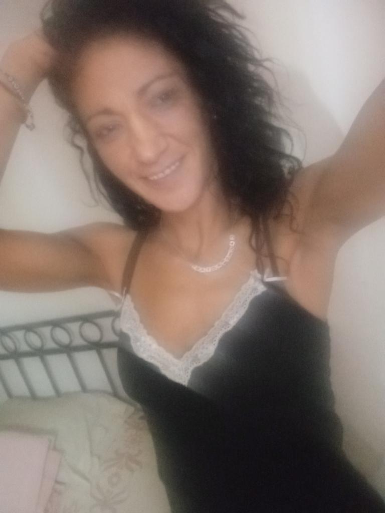641880071: Chica busca chico en Alicante