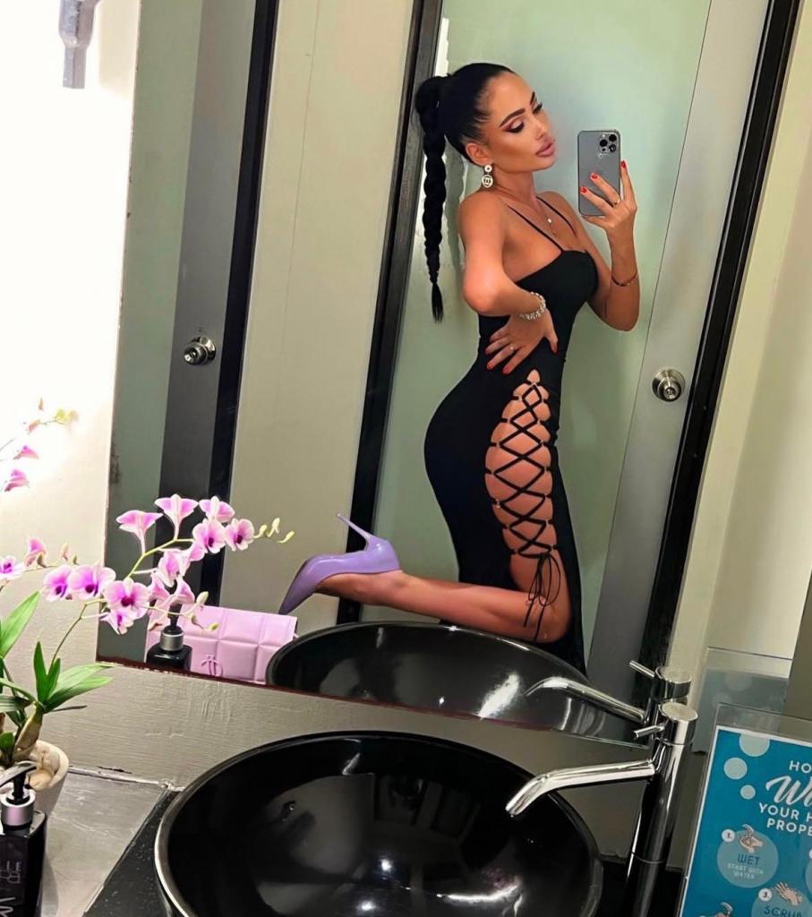 Chica busca chico en Alicante: Chica busca chico