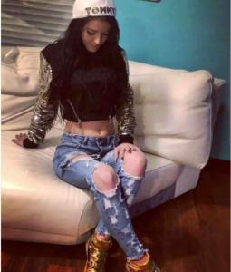 742067737: Chica busca chico en Guipúzcoa