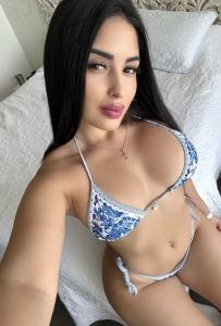 613179799: Chica busca chico en Barcelona