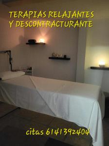 624167249: Chica busca chico en Sevilla