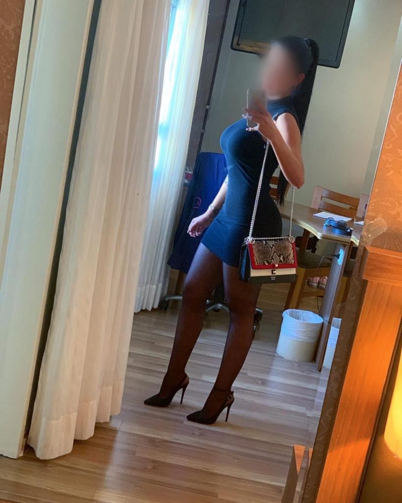 653386531: Chica busca chico en Madrid