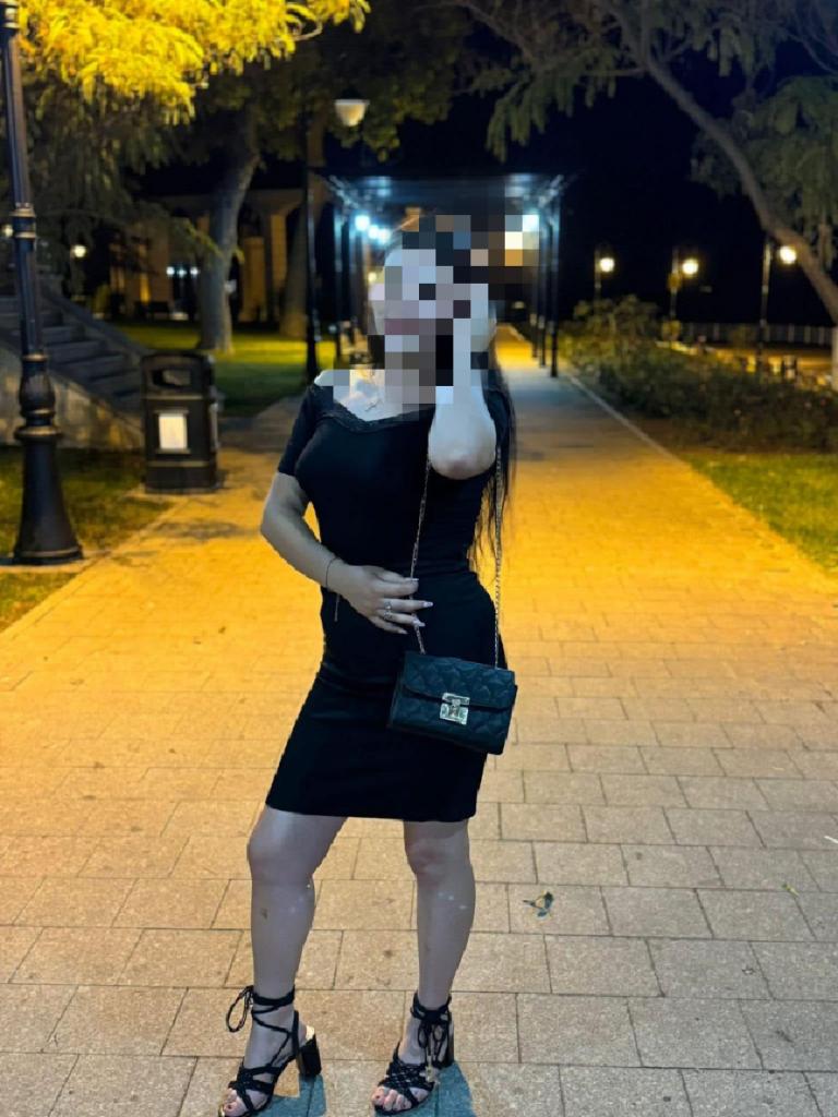 Chica busca chico en Cádiz: 