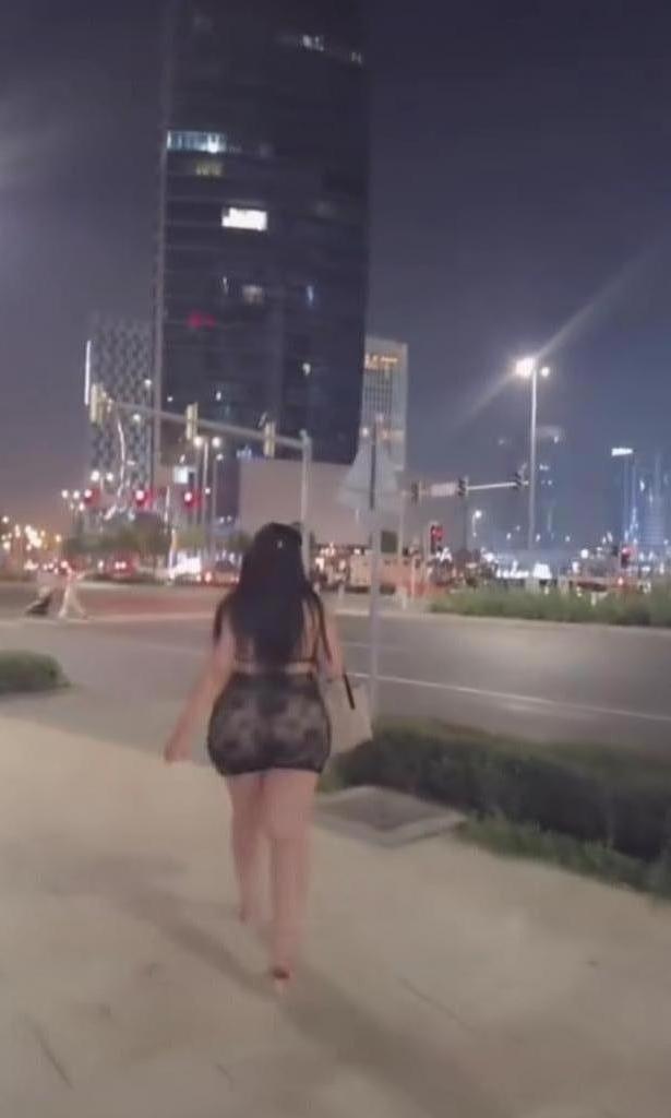 621093611: Chica busca chico en Granada