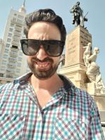 613872363: Chico busca chica en Málaga