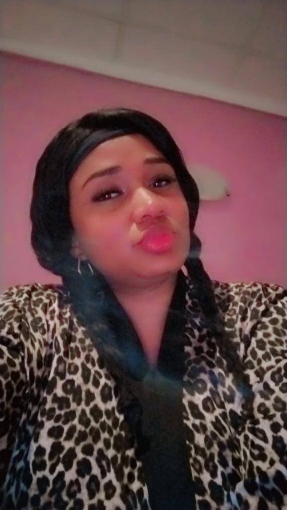 Chica busca chico en Huelva: 