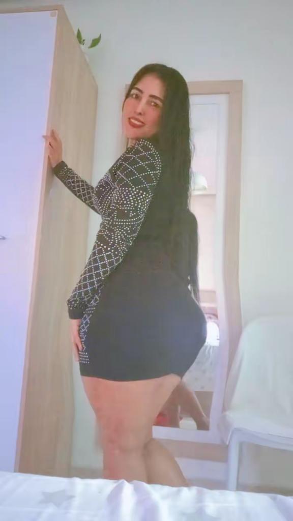602810846: Chica busca chico en Sevilla