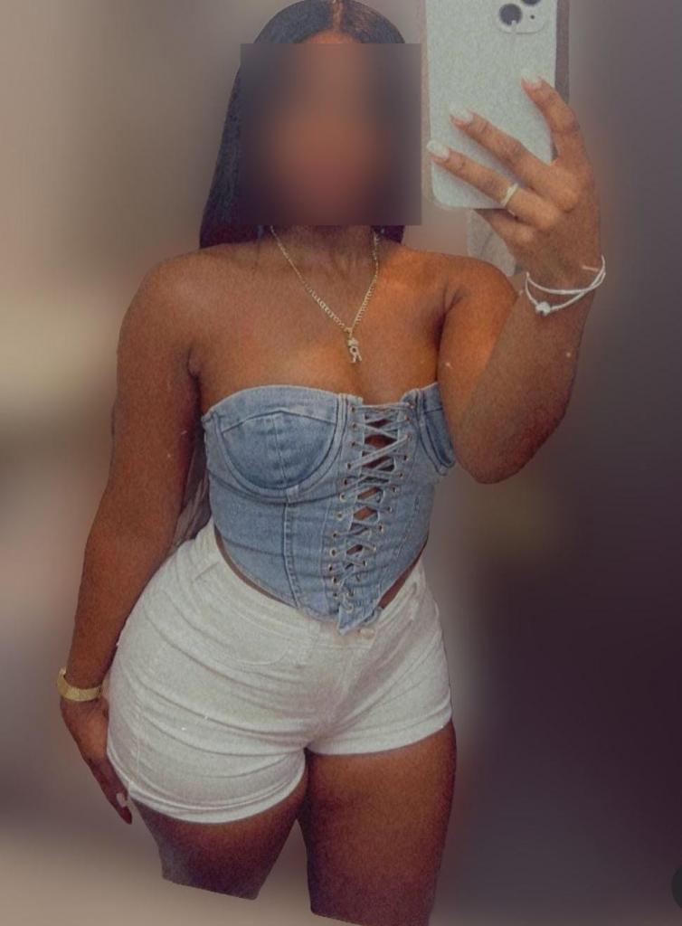 Chica busca chico en Murcia: 