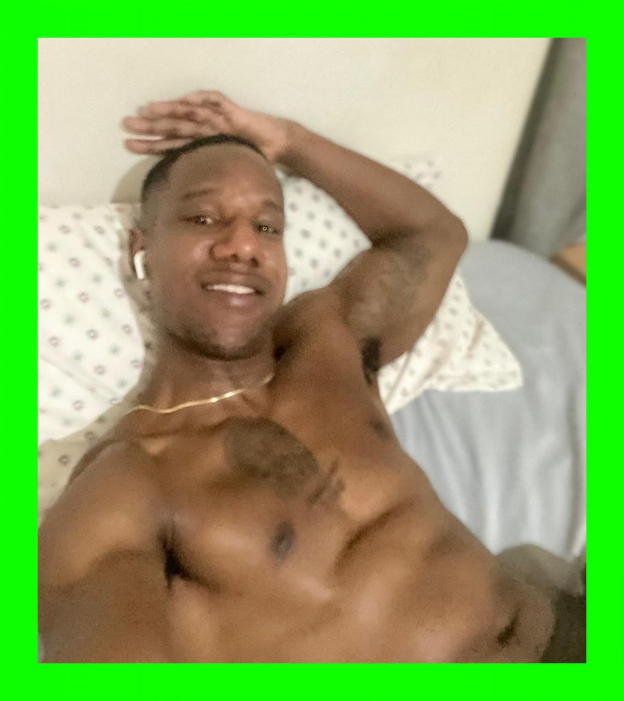 603945330: Chico busca chica en Barcelona