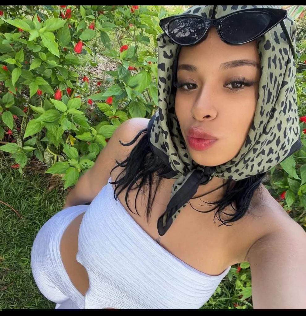 Chica busca chico en Tenerife: 