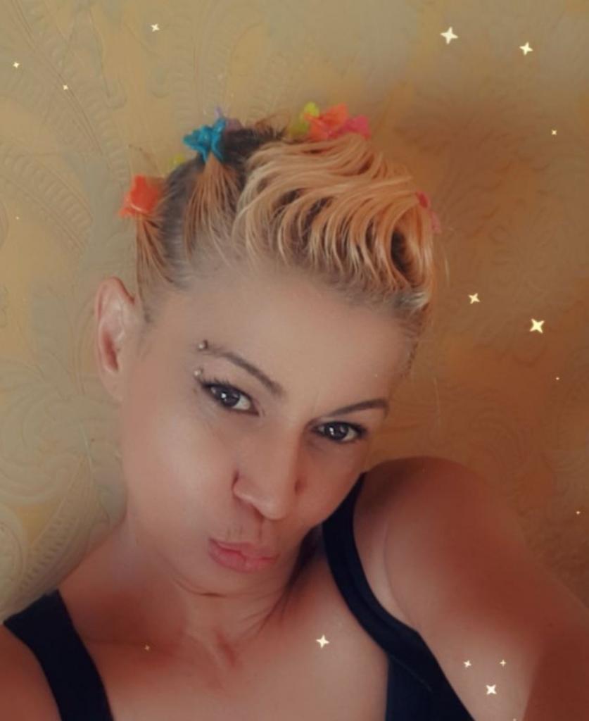 641514308: Chica busca chico en Almería