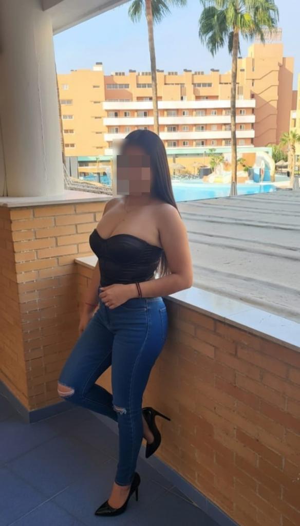 604370564: Chica busca chico en Ibiza