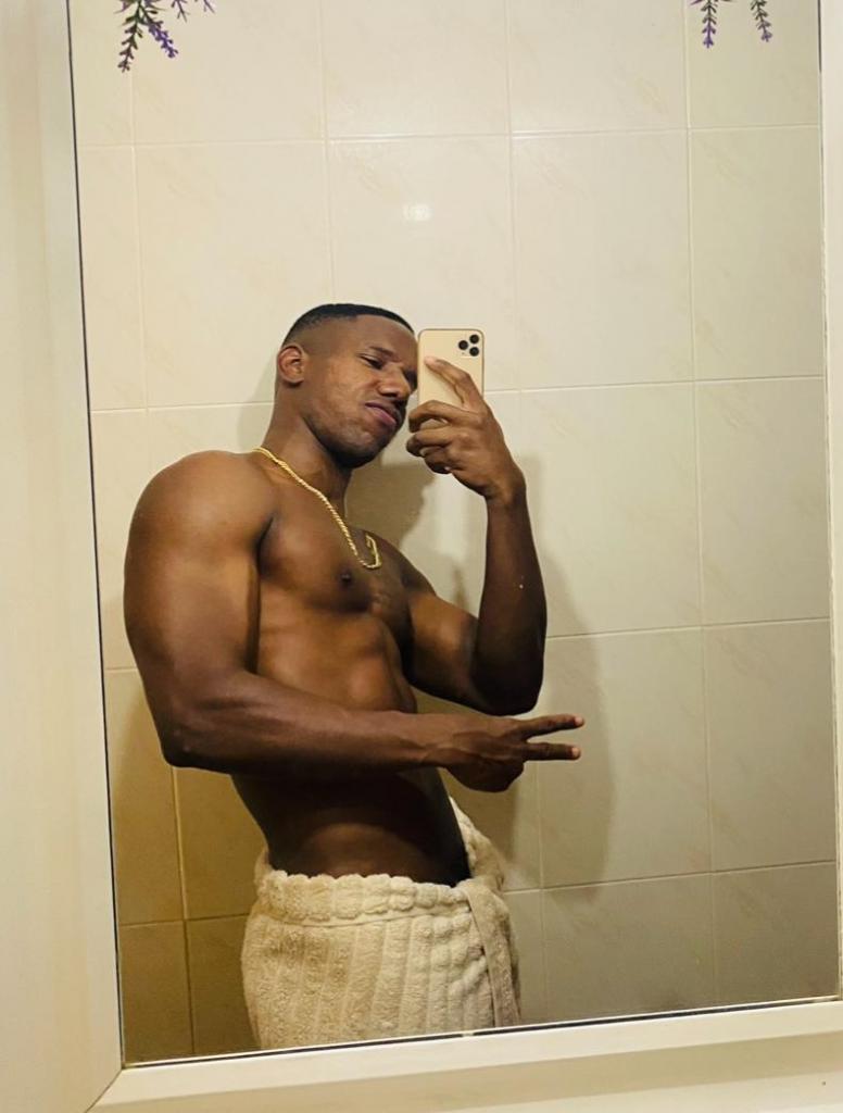 603945330: Chico busca chica en Barcelona