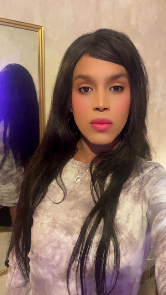 693397665: Transexual en Asturias