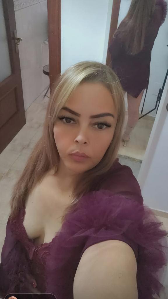 Chica busca chico en Tenerife: 