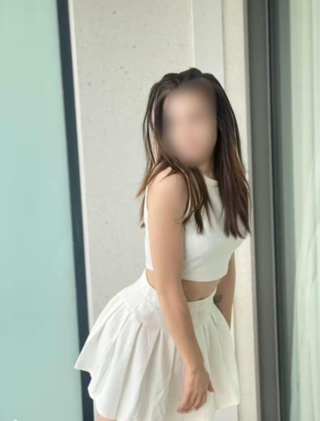 Chica busca chico en Almería: 