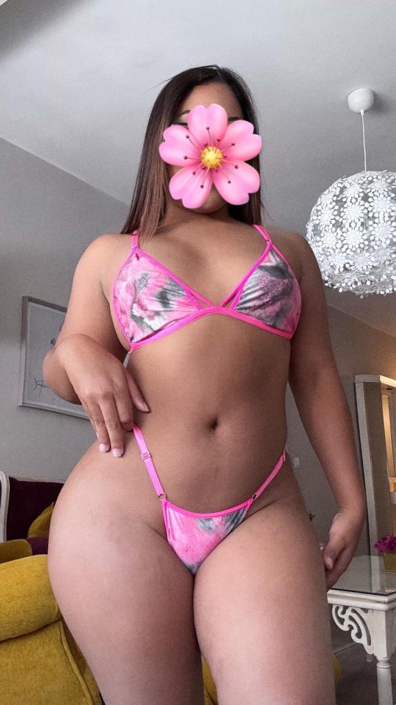 Chica busca chico en Cádiz: 