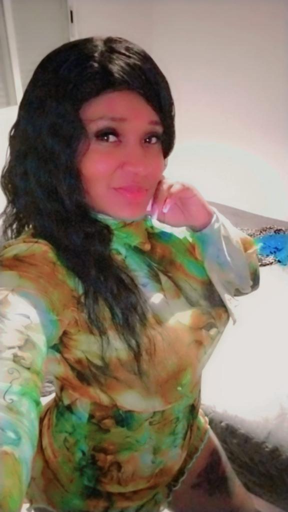 Chica busca chico en Huelva: 