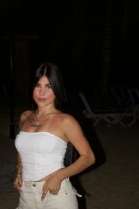 614937126: Chica busca chico en Cantabria