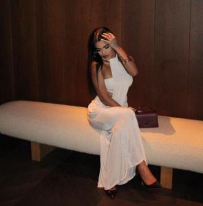 607703115: Chica busca chico en Madrid