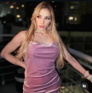 613773440: Chica busca chico en Madrid